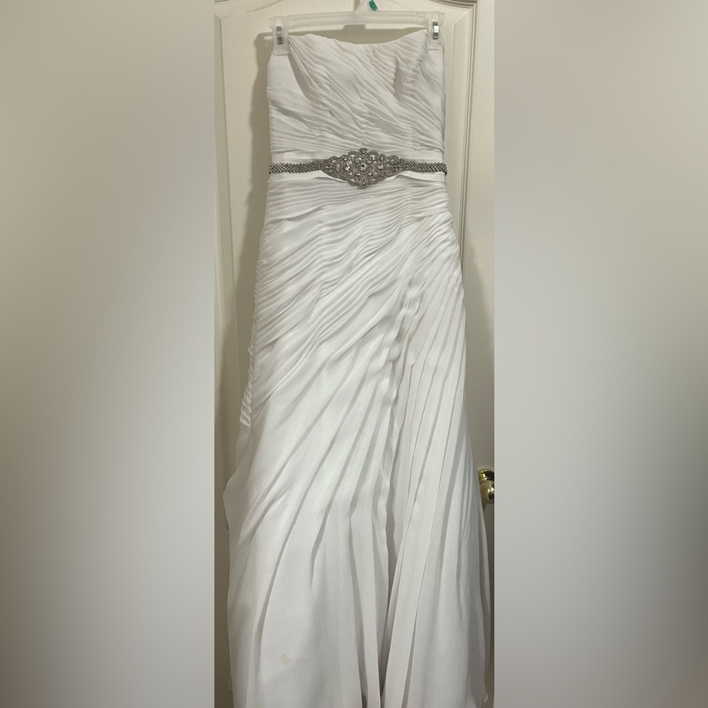 David’s bridal wedding dress size 4